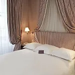 Le Belgrand Champs Elysees, Tapestry By Hilton Hotel 4*