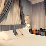Hotel Le Belgrand Champs Elysees, Tapestry By Hilton Parigi