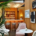 Hotel Le Belgrand Champs Elysees, Tapestry By Hilton