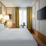 Hotel Le Belgrand Champs Elysees, Tapestry By Hilton Parigi