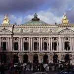 Le Belgrand Champs Elysees, Tapestry By Hilton Hotel
