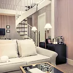 Le Belgrand Champs Elysees, Tapestry By Hilton Hotel Parigi