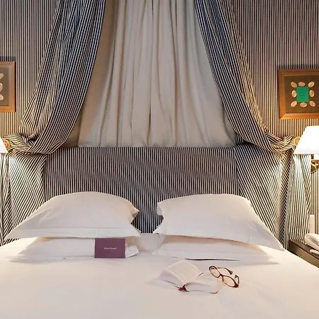 Hotel Le Belgrand Champs Elysees, Tapestry By Hilton Paris