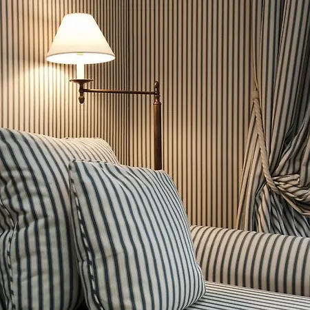 Hotel Le Belgrand Champs Elysees, Tapestry By Hilton Paris
