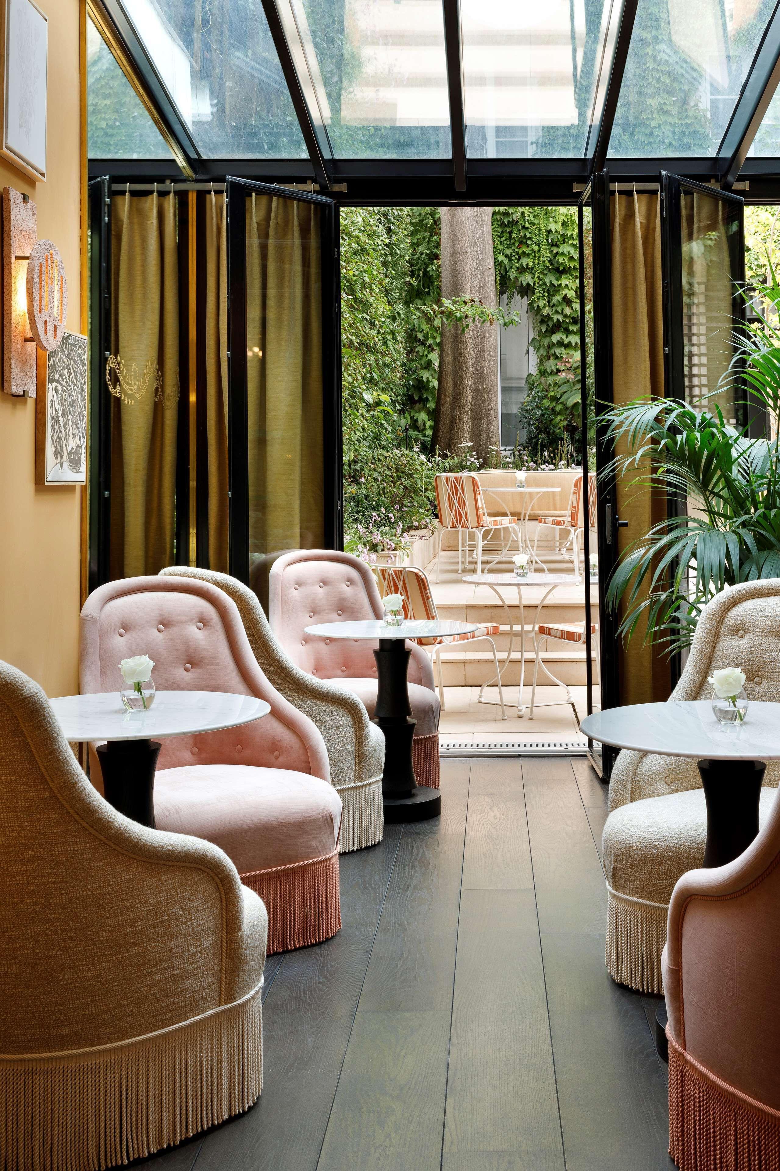 Hotel Le Belgrand Champs Elysees, Tapestry By Hilton 4*
