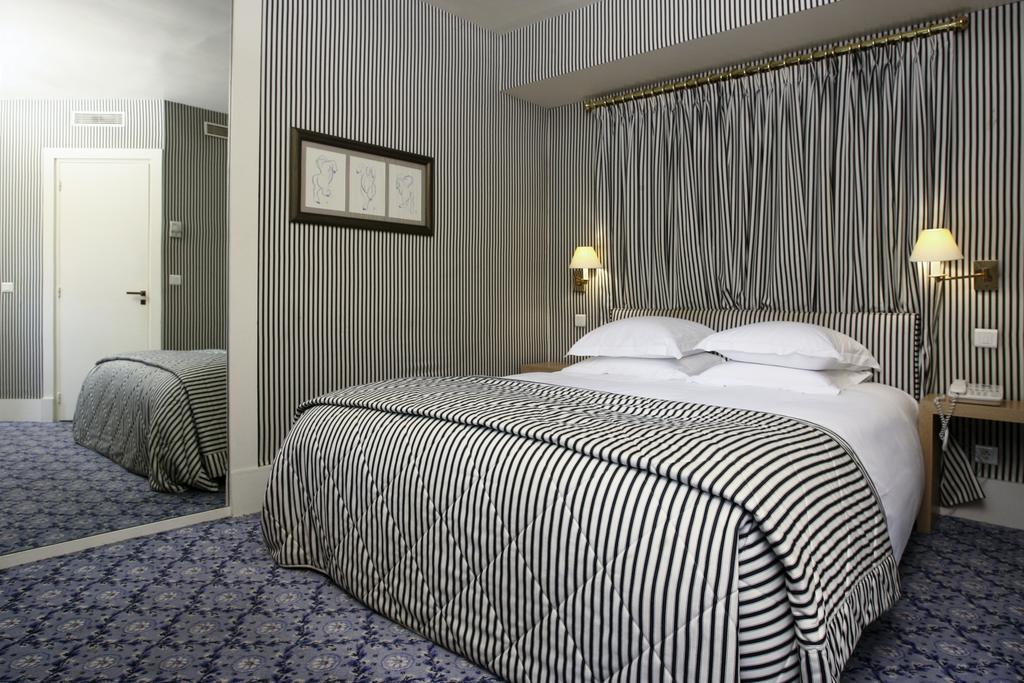 Le Belgrand Champs Elysees, Tapestry By Hilton Parigi