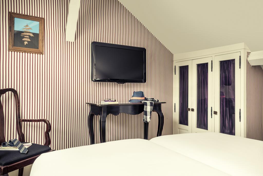 Le Belgrand Champs Elysees, Tapestry By Hilton Hotel 4*