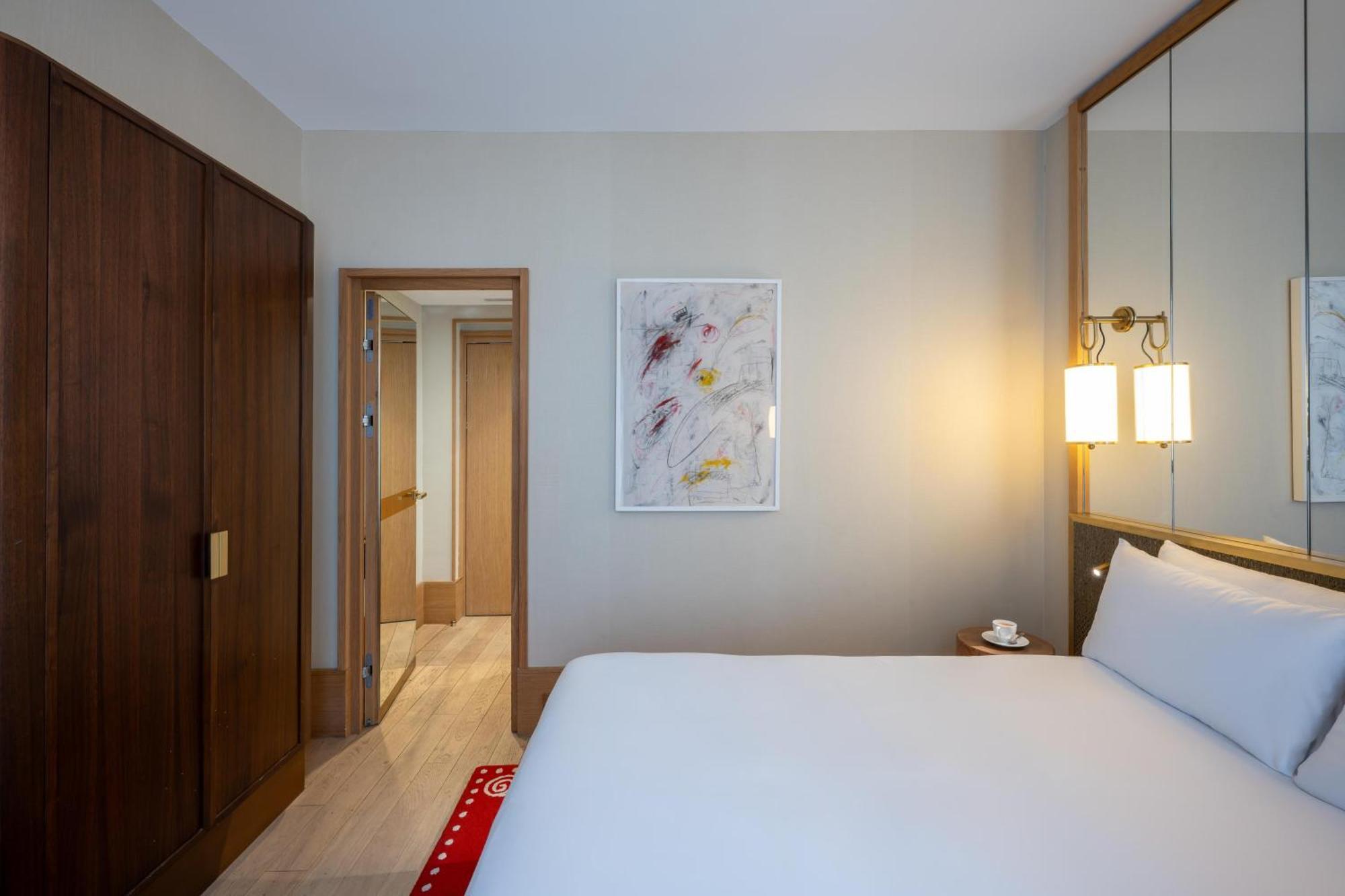 Le Belgrand Champs Elysees, Tapestry By Hilton Hotel