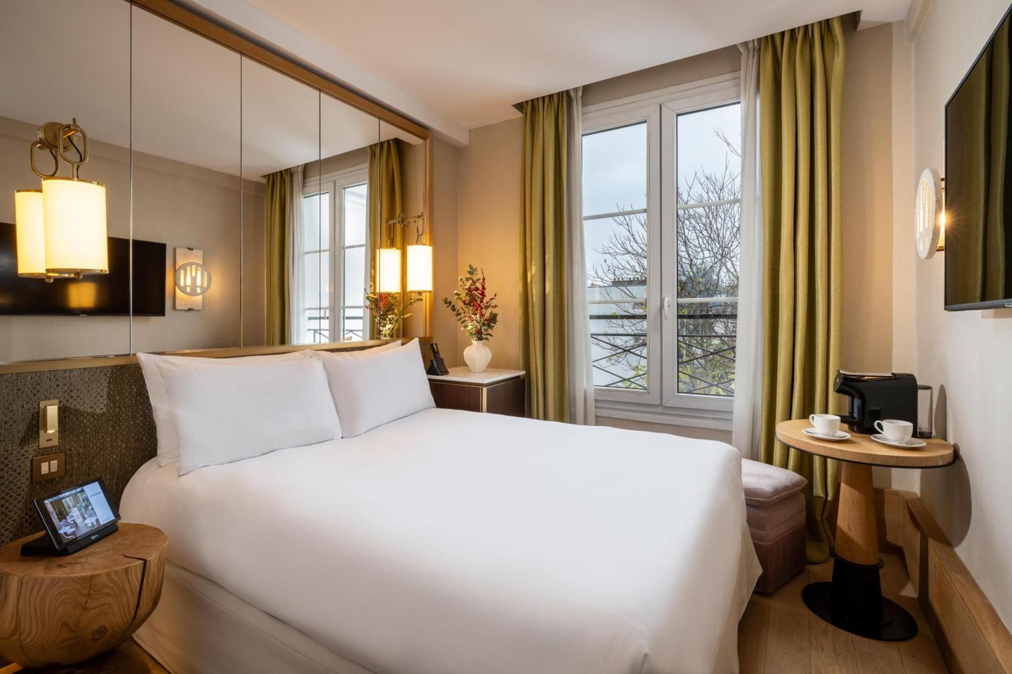 Hotel Le Belgrand Champs Elysees, Tapestry By Hilton Paris